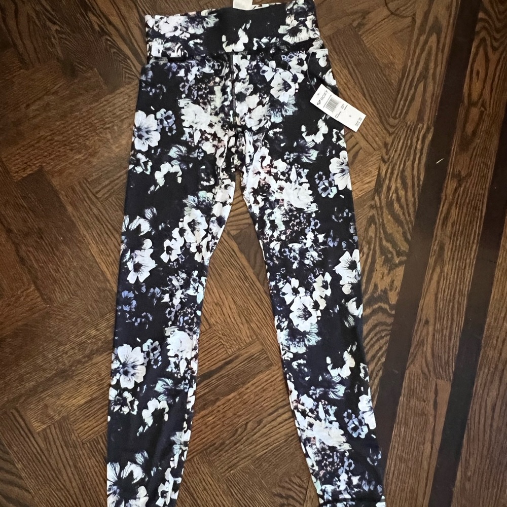 Roxy base layer leggings